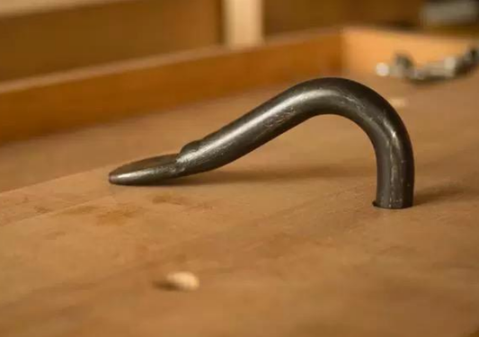 Cast Iron Hold Fast Bench Clamp - 18mm