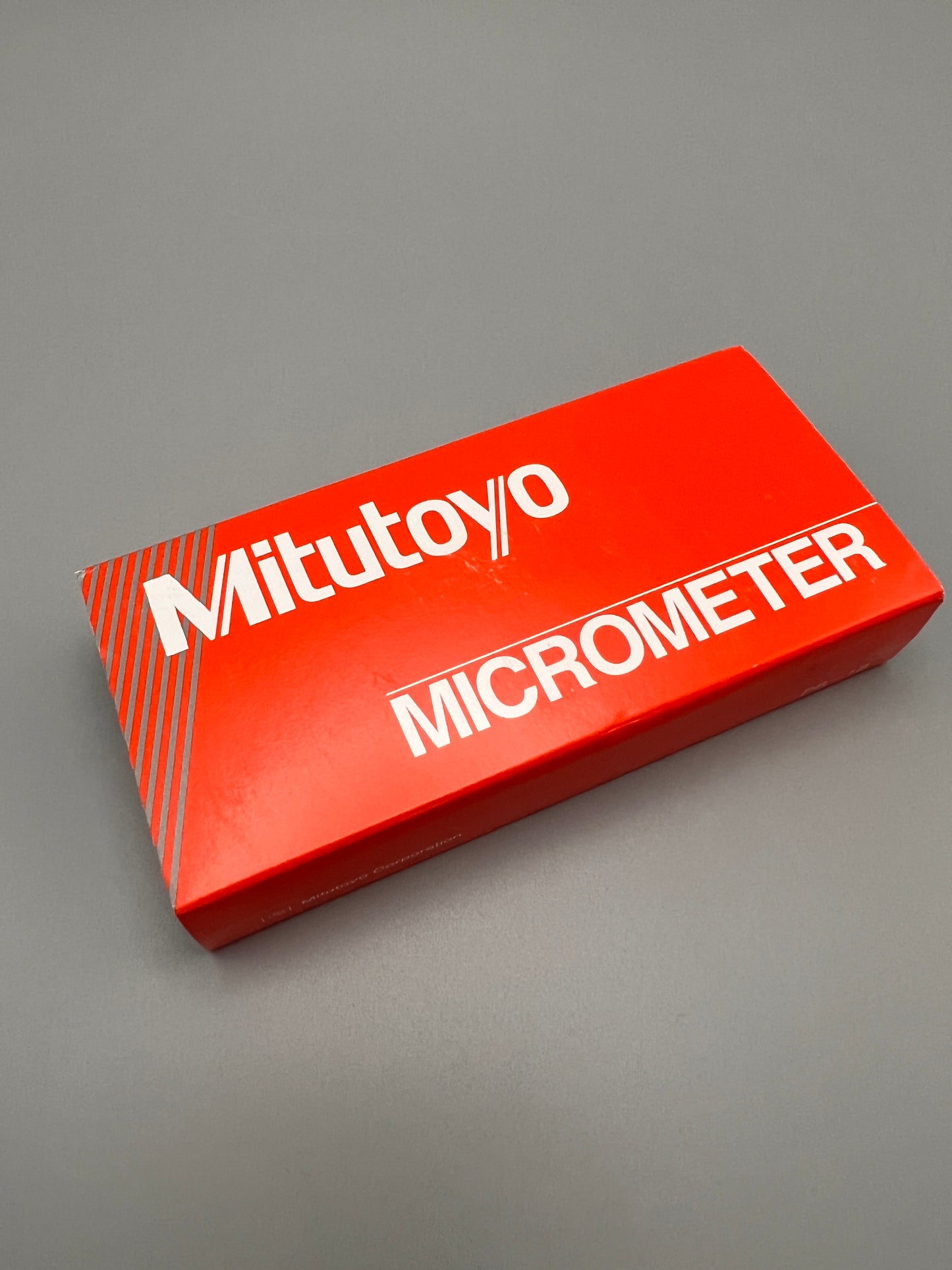 Mitutoyo Outside Micrometer - 0-25mm x 0.01mm