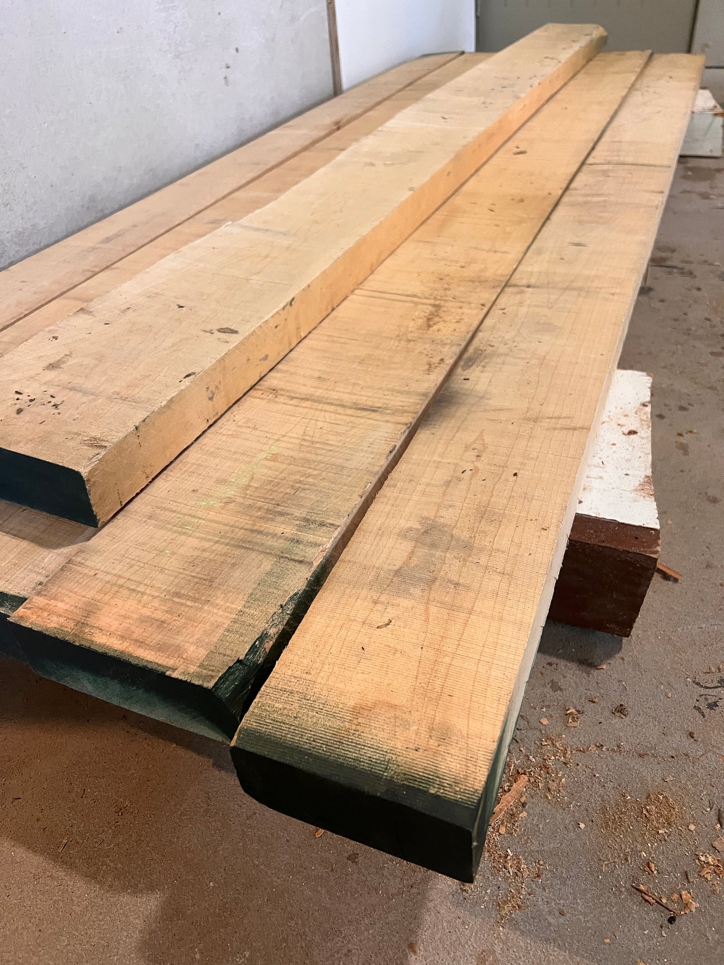 American Hard Maple - Premium Rough Sawn Beams 0.1m3