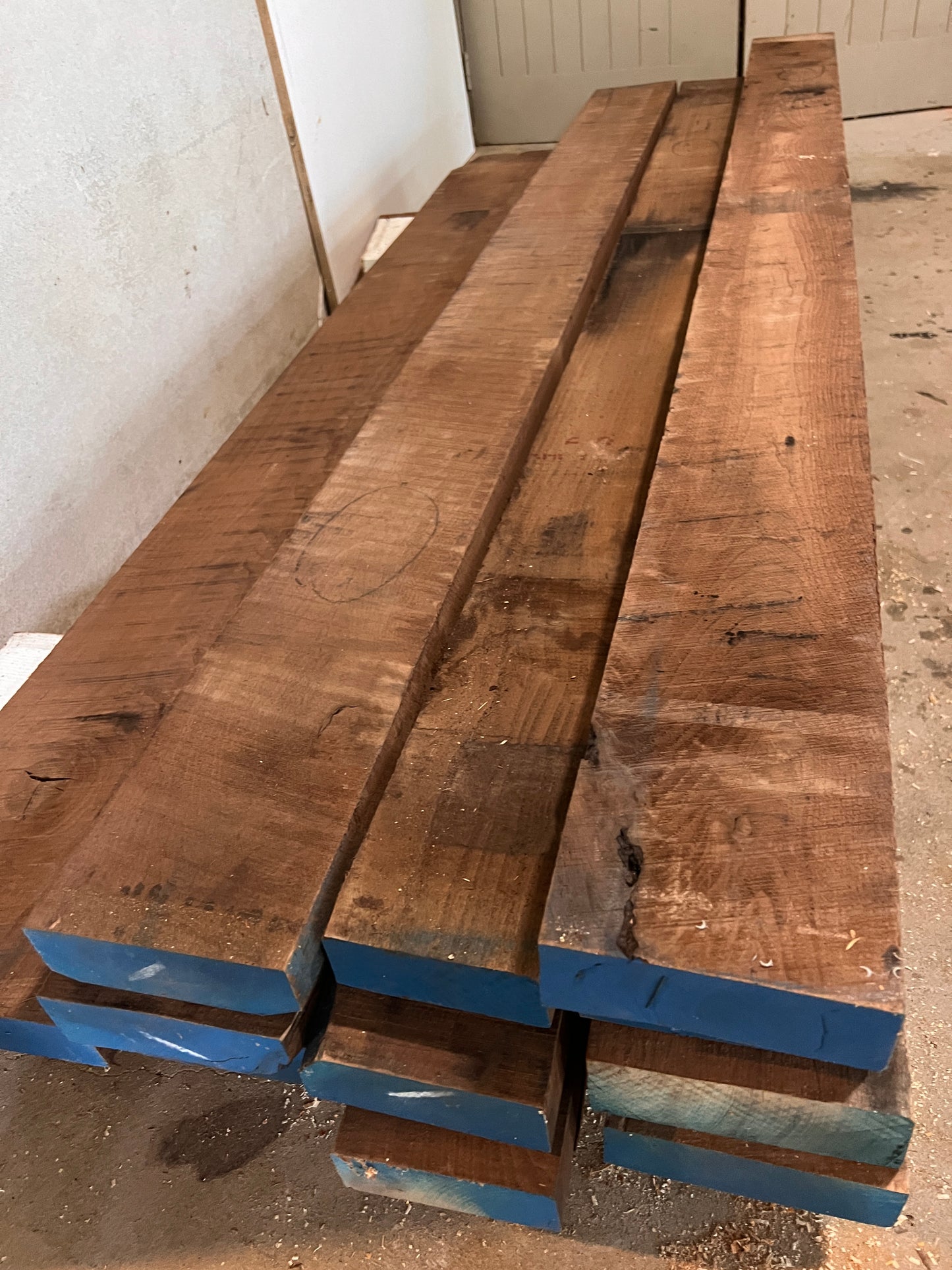 American Black Walnut - Premium Rough Sawn Beams 0.2m3