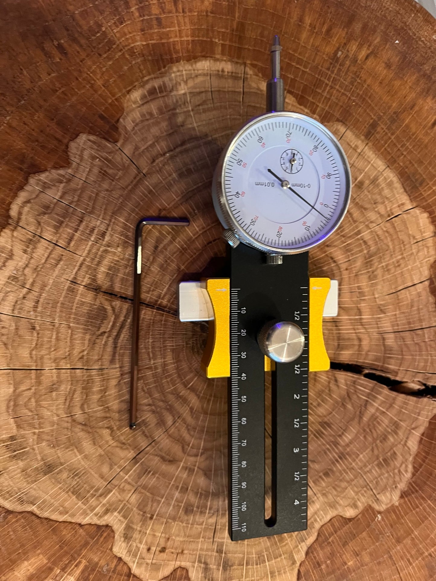 Table Saw Alignment Gauge